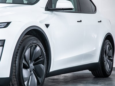 2025 Tesla MODEL Y thumbnail 20