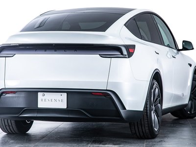2025 Tesla MODEL Y thumbnail 12