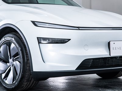2025 Tesla MODEL Y thumbnail 23