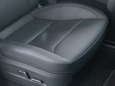 2025 Tesla MODEL Y thumbnail 47