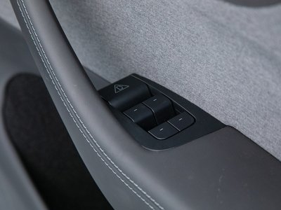 2025 Tesla MODEL Y thumbnail 68