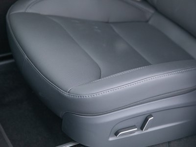 2025 Tesla MODEL Y thumbnail 50