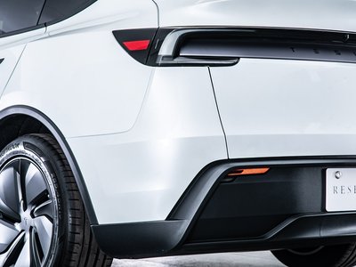 2025 Tesla MODEL Y thumbnail 33