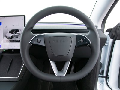 2025 Tesla MODEL Y thumbnail 51