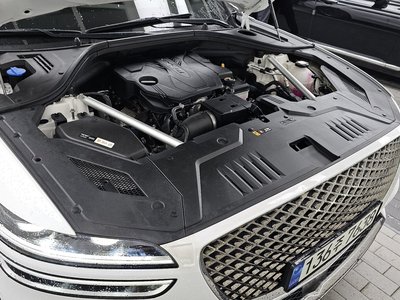صورة 7 لـ 2021 Genesis GV70