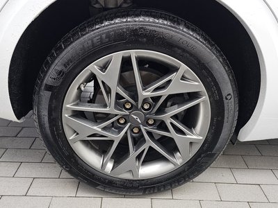 صورة 6 لـ 2021 Genesis GV70