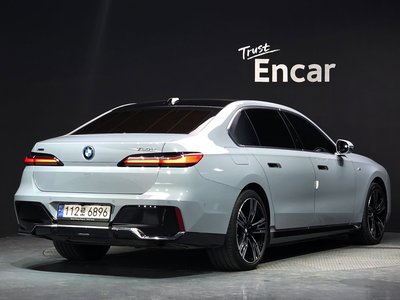 صورة 4 لـ 2023 BMW 7 SERIES