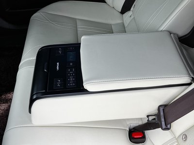 صورة مصغرة 20 لـ 2020 Lexus ES