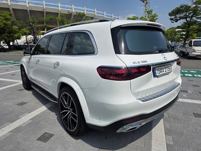 MERCEDES-BENZ GLS - 7