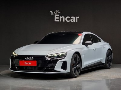 AUDI E-TRON GT