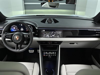 PORSCHE MACAN - 5