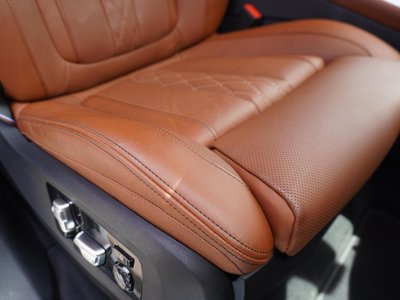 2023 BMW X7 — миниатюра 42