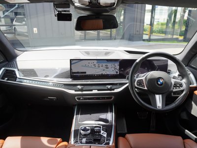 2023 BMW X7 — миниатюра 17