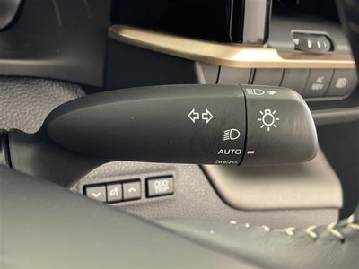 2025 Toyota CROWN CROSSOVER photo 9