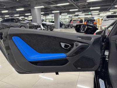 LAMBORGHINI HURACAN - 8