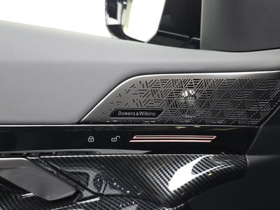 صورة مصغرة 29 لـ 2024 BMW 5 SERIES