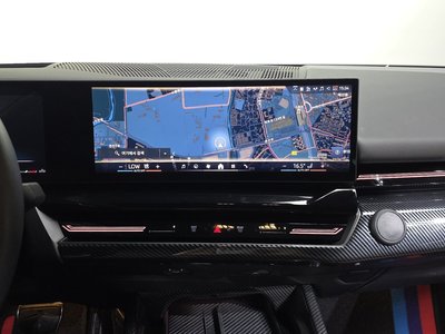 صورة مصغرة 20 لـ 2024 BMW 5 SERIES
