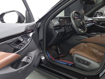 صورة مصغرة 13 لـ 2024 BMW 5 SERIES