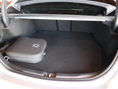 صورة مصغرة 76 لـ 2025 MERCEDES-BENZ C-CLASS
