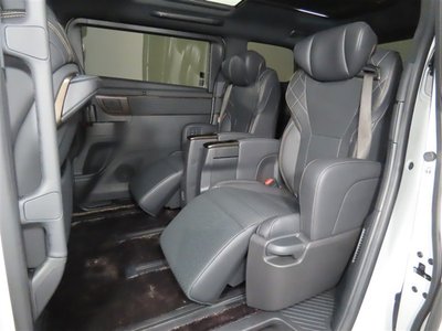 2024 Toyota VELLFIRE — миниатюра 11