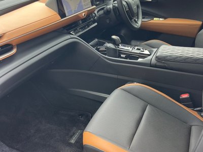 2023 Toyota CROWN CROSSOVER — миниатюра 17