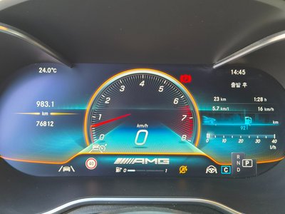 MERCEDES-BENZ GLC - 8