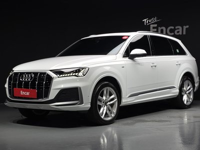 2023 AUDI Q7 photo 1