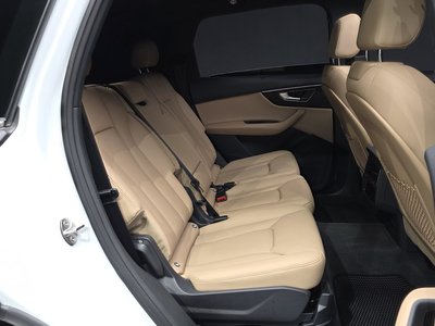 2023 AUDI Q7 — миниатюра 12