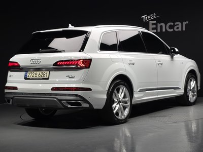 2023 AUDI Q7 photo 3