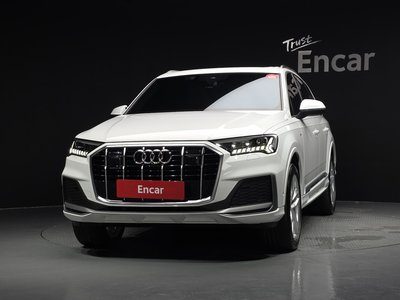 2023 AUDI Q7 photo 2