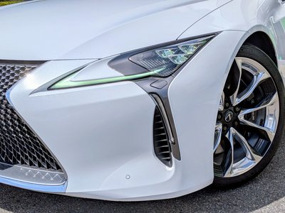 LEXUS LC - 10