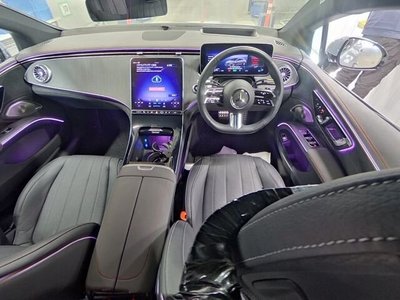 MERCEDES-BENZ EQS - 3