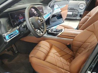 BMW 7 SERIES - 10