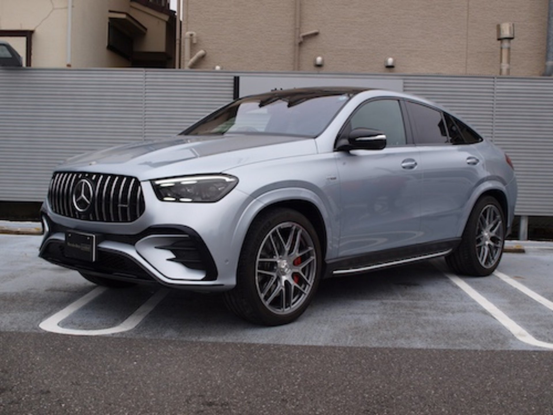 MERCEDES-BENZ GLE AMG - View 1