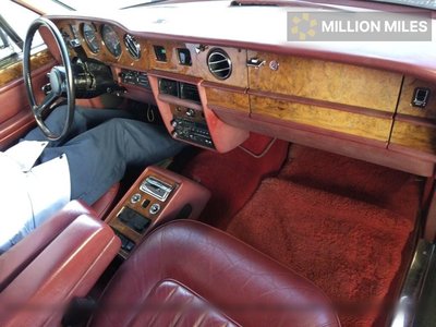 ROLLS-ROYCE SILVER SPUR - 3