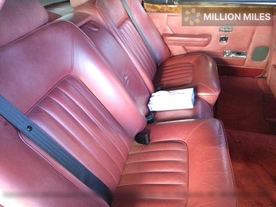 ROLLS-ROYCE SILVER SPUR - 6