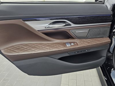 صورة مصغرة 15 لـ 2021 BMW 7 SERIES