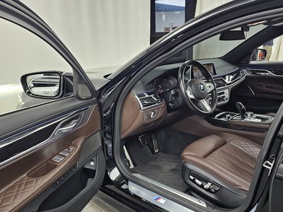 صورة مصغرة 13 لـ 2021 BMW 7 SERIES