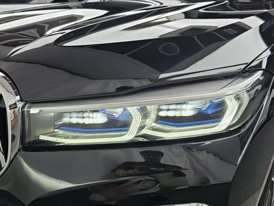 2021 BMW 7 SERIES photo 9