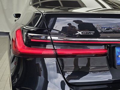 2021 BMW 7 SERIES photo 10