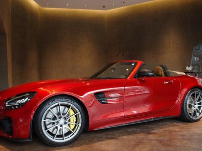 MERCEDES-BENZ AMG GT - 5