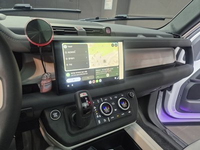 صورة 7 لـ 2025 LAND Rover DEFENDER