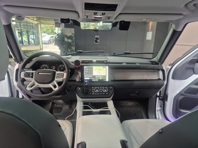 صورة مصغرة 15 لـ 2025 LAND Rover DEFENDER