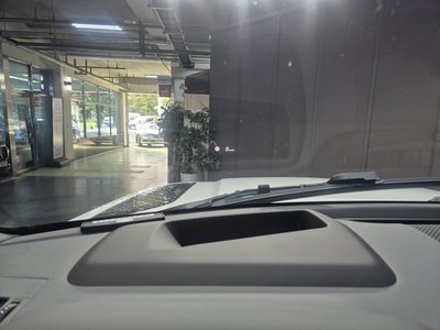 صورة 5 لـ 2025 LAND Rover DEFENDER