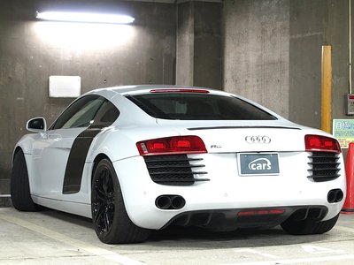 AUDI R8 - 7