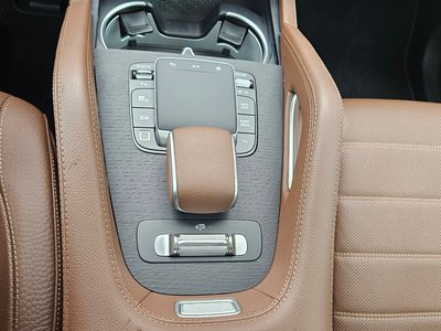 MERCEDES-BENZ GLS - 7