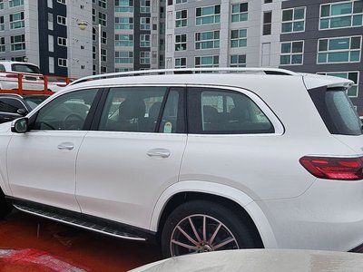 MERCEDES-BENZ GLS - 4