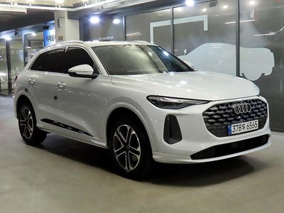 AUDI Q5 - 1