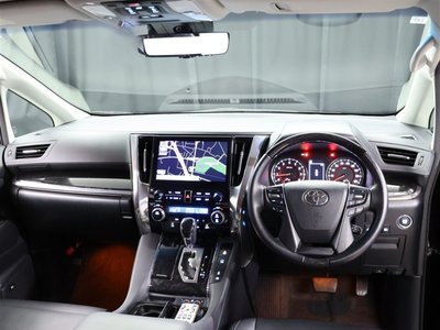 TOYOTA ALPHARD - 5