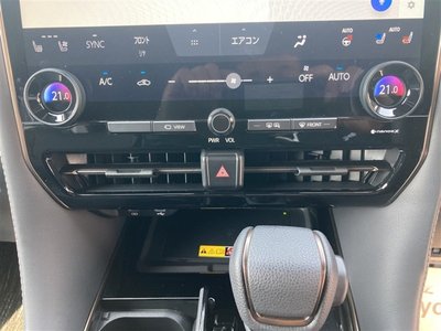 2023 Toyota ALPHARD — фото 10